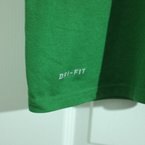 Nike Dri Fit Men's XXL wicking polyester tech gym shirt solid green - Picture 3 of 10